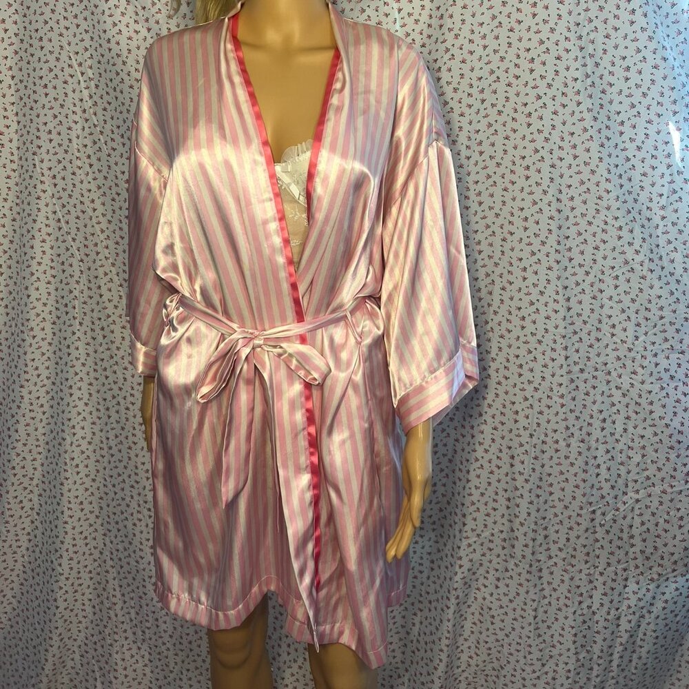 Victoria's Secret Fashion Show Robe 2009